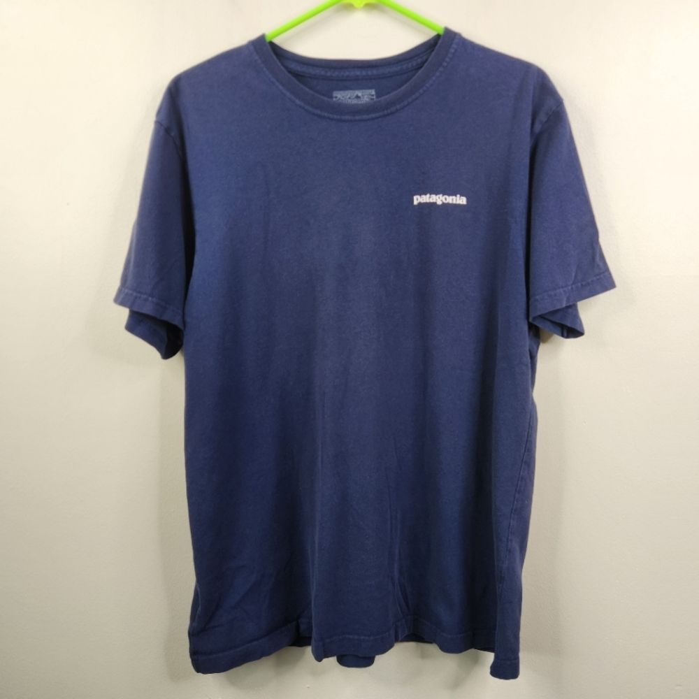 Patagonia Mens Regular Fit Organic Cotton Short Sleeve Back Side Graphic Tee M